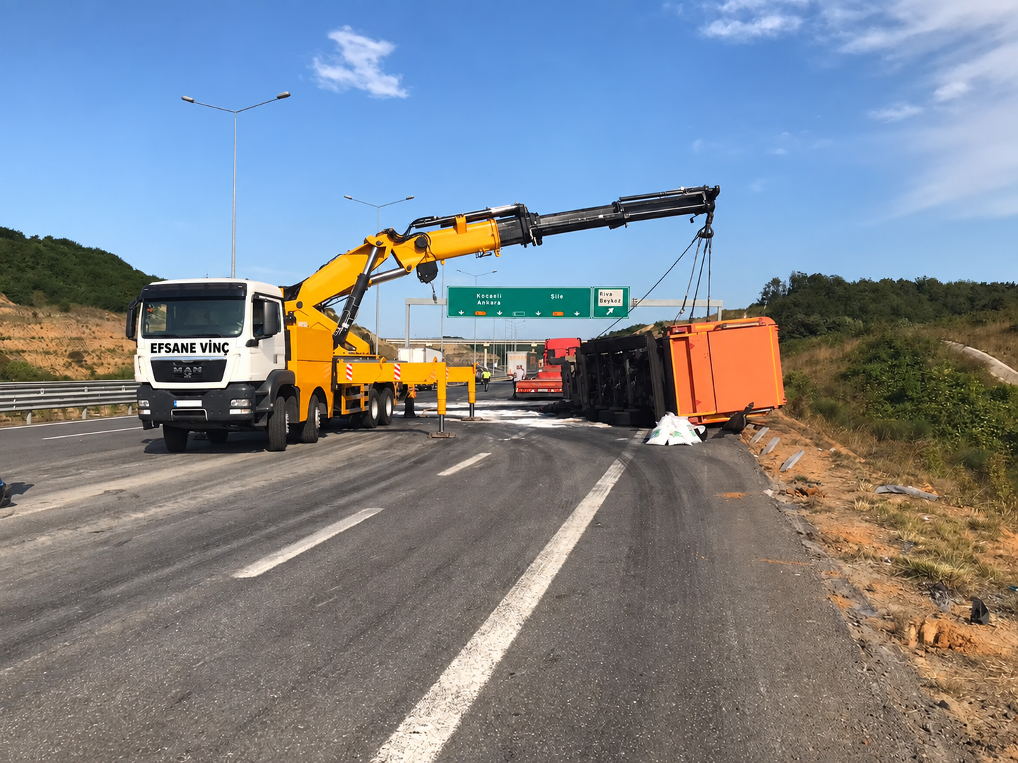 EFSANE VİNÇ ile yol kenarı saha çalışması