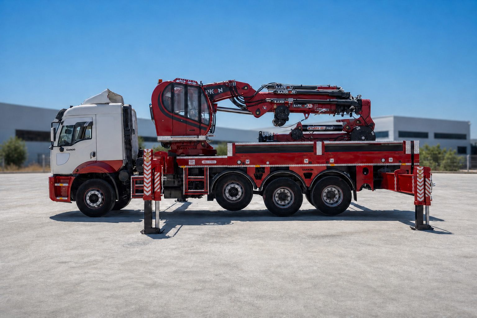 38 ton Sarkon markalı Hi-Up vinç